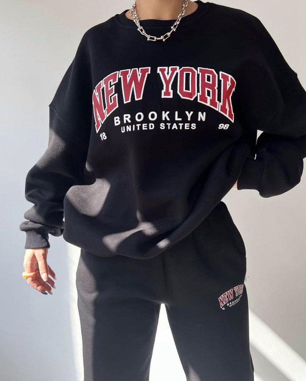 Graphic Crewneck Oversized Sweatshirt